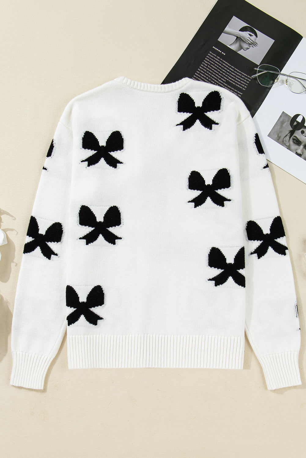 White Lace-Up Front Bow Pattern Round Neck Knit Cardigan