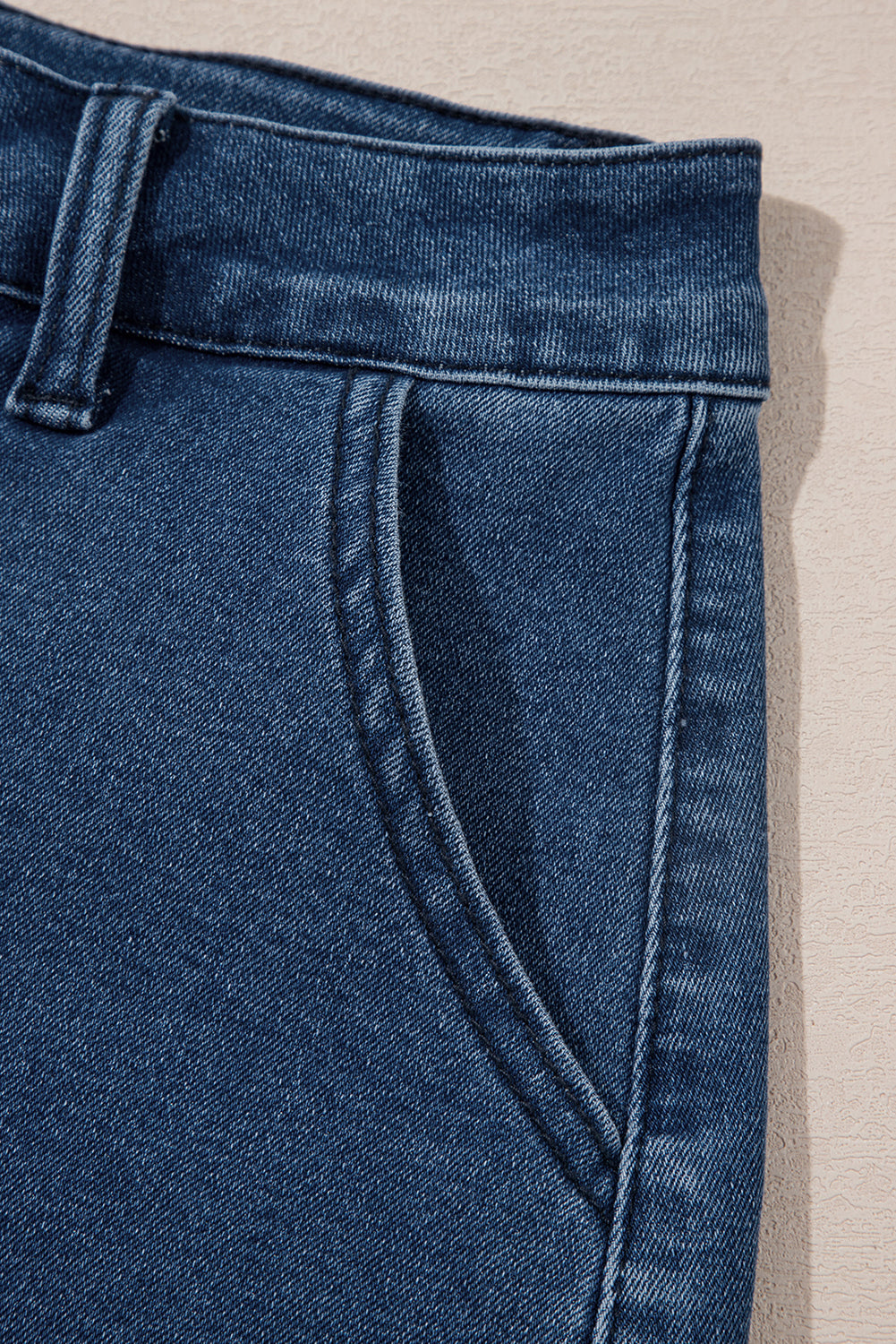 Scalloped Hemline Denim Shorts
