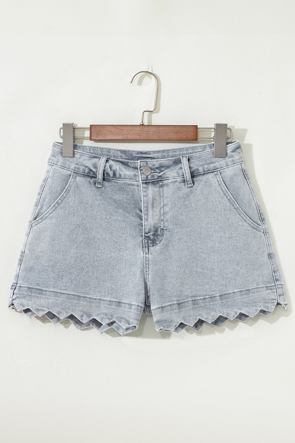Scalloped Hemline Denim Shorts