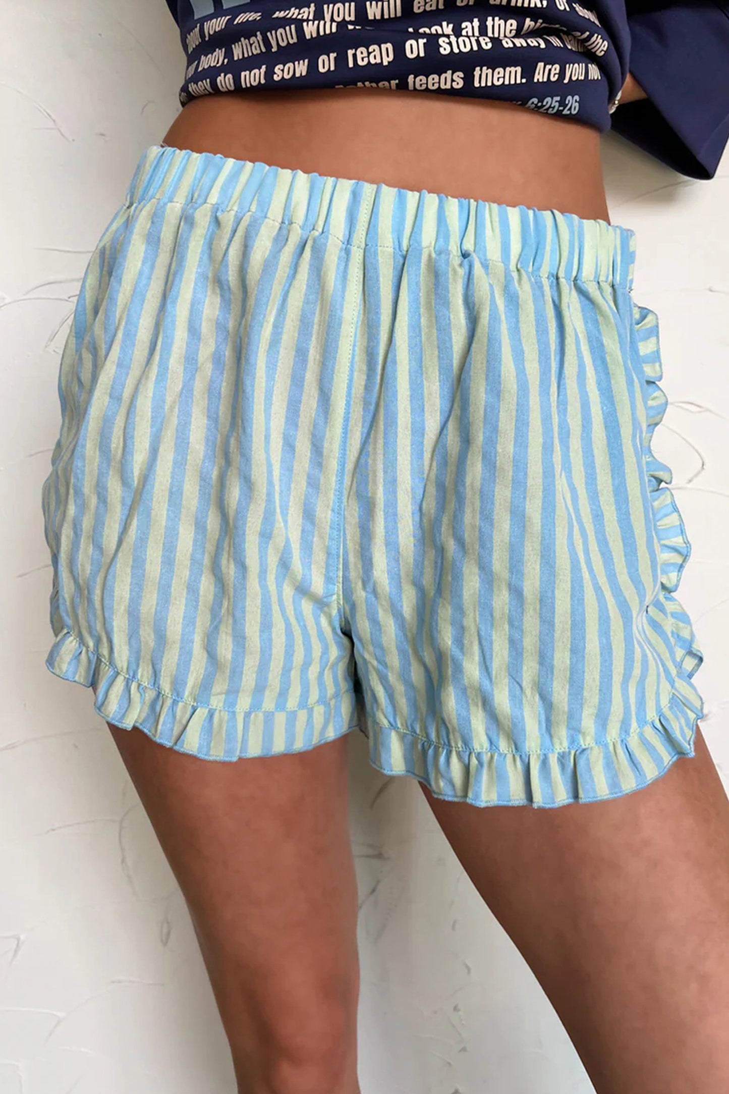 Stripe Elastic Waist Ruffle Trim Casual Shorts