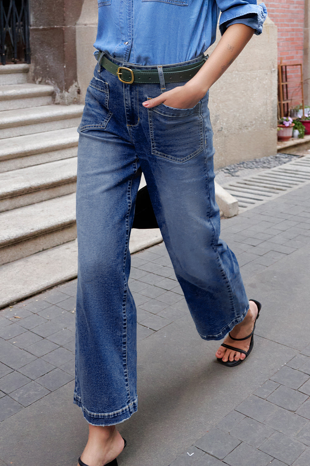 Minimalist Patch Pocket High Waist Shift Jeans