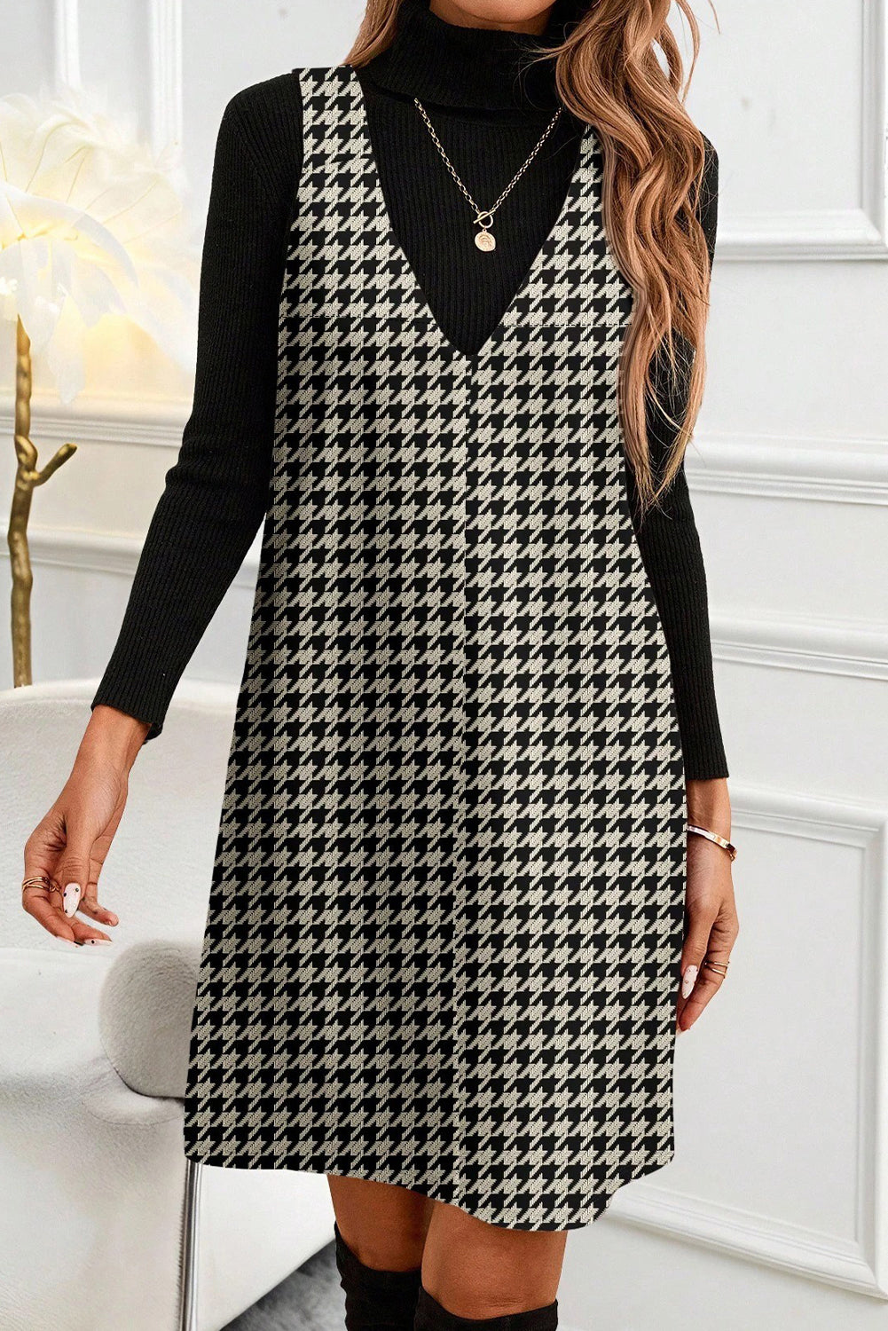 Houndstooth Print V Neck Sleeveless Mini Dress