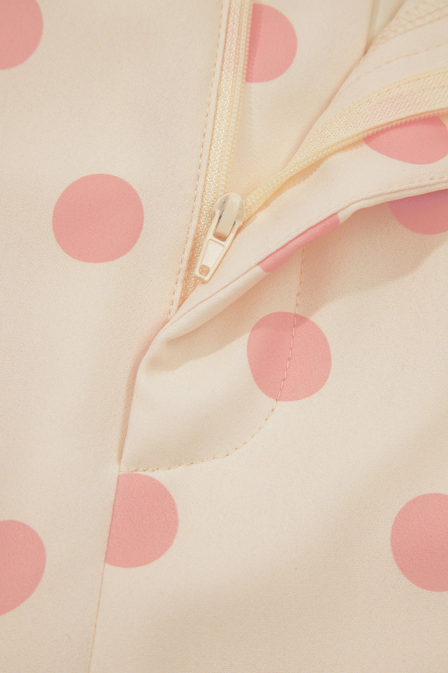 Polka Dot Print Patched Pocket Mid-rise Straight Leg Pants