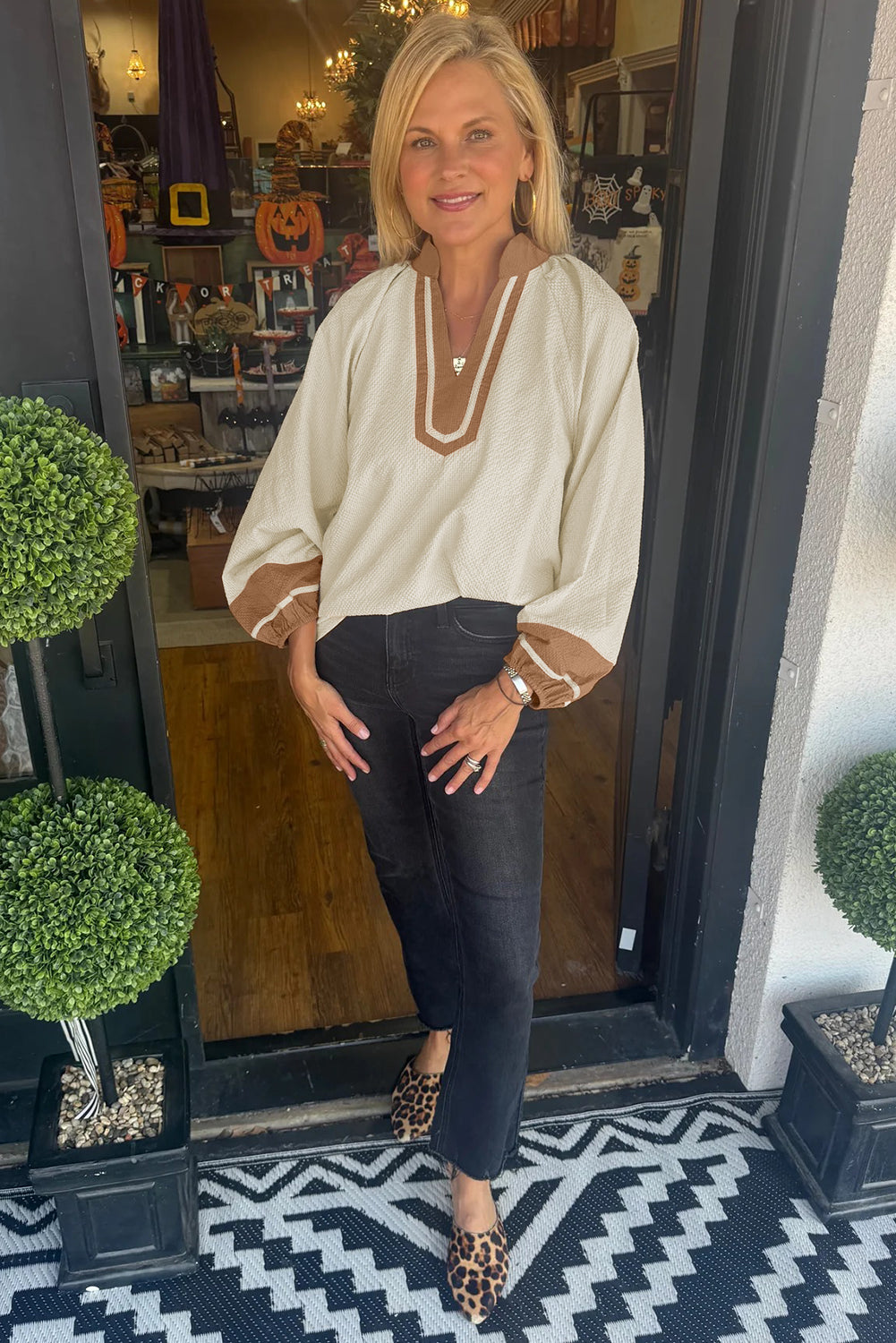 Black Colorblock Contrast V-neck Long Sleeve Blouse