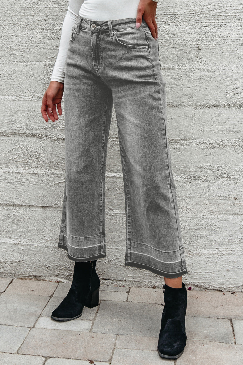 Raw Hem Straight Leg Loose High Waist Jeans